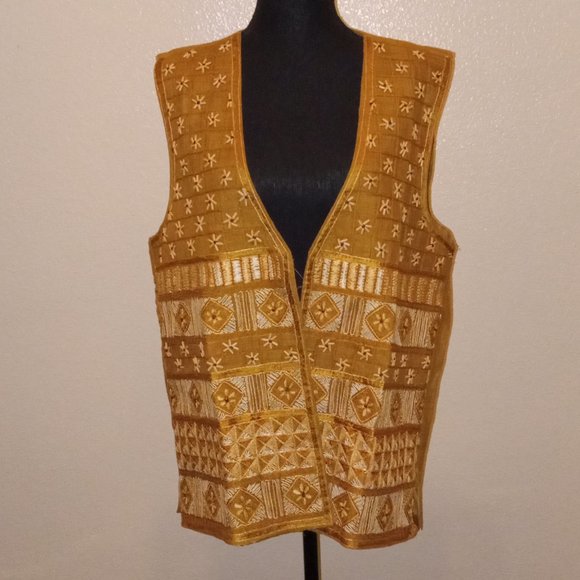 Embroidered and Beaded vest. - Picture 8 of 11